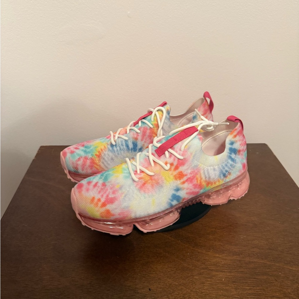 Le Sheelah Colorful Tie-Dye Sneakers